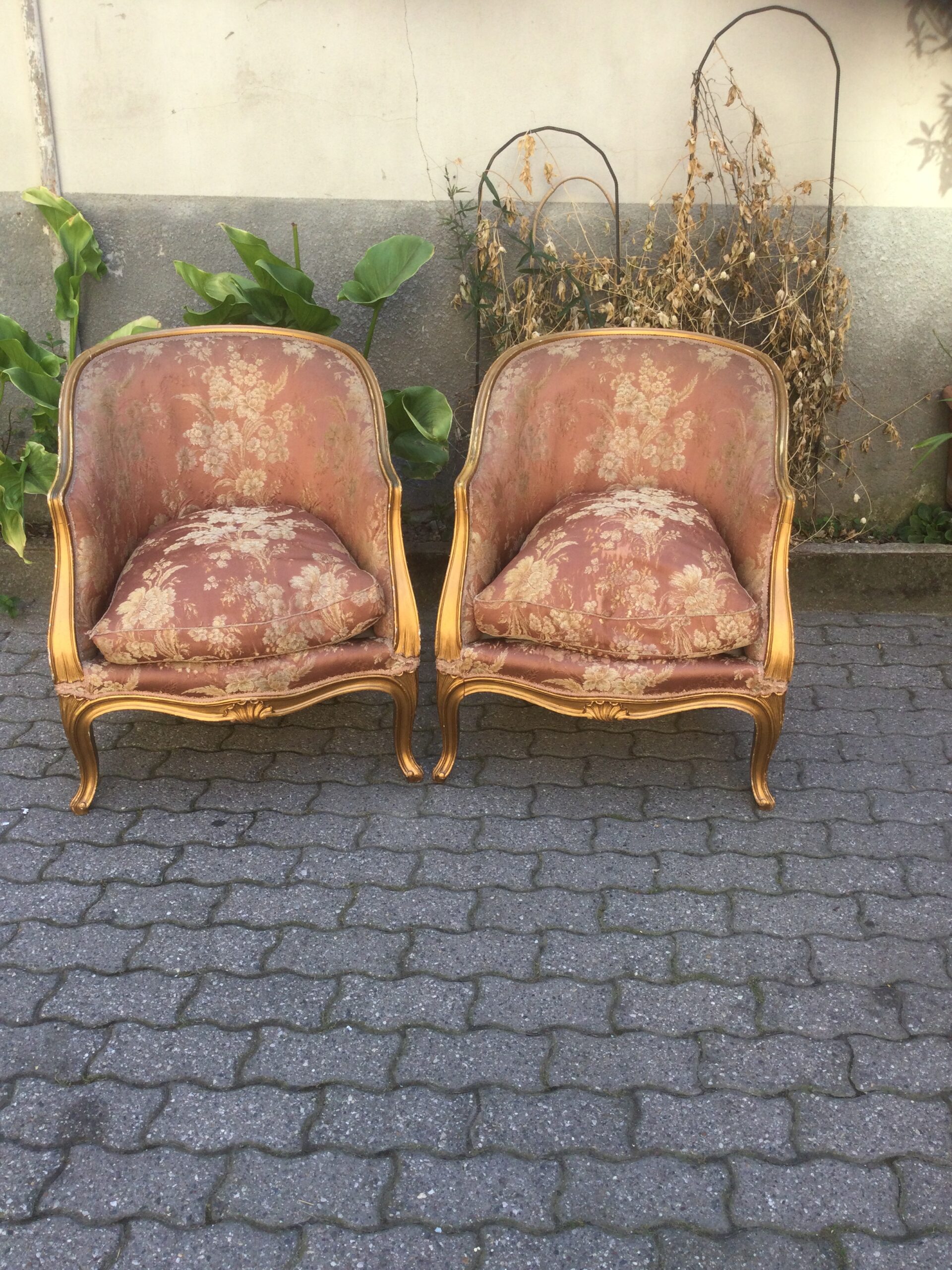 COPPIA POLTRONE IN TESSUTO ROSA DAMASCATO 7 COPPIA POLTRONE IN TESSUTO ROSA DAMASCATO